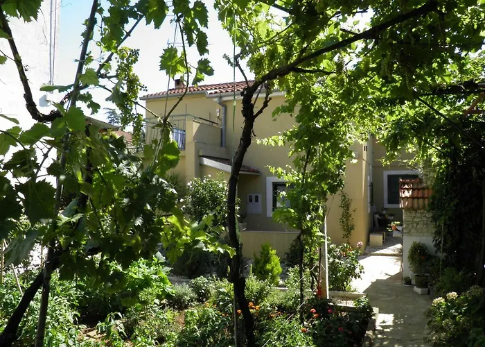 Mia Biograd Biograd Na Moru